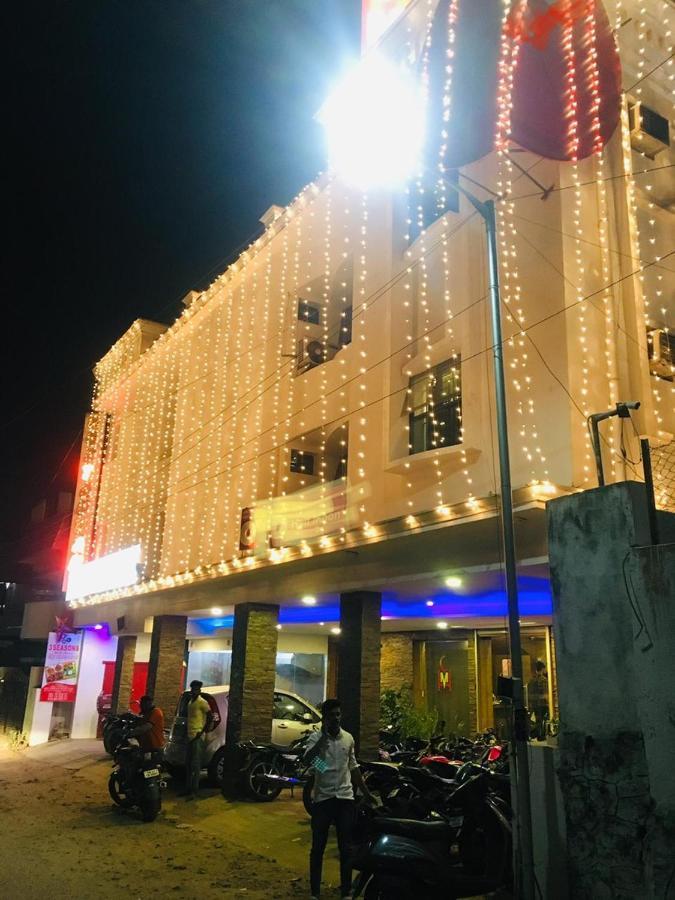 Hotel Half Moon Chennai Extérieur photo