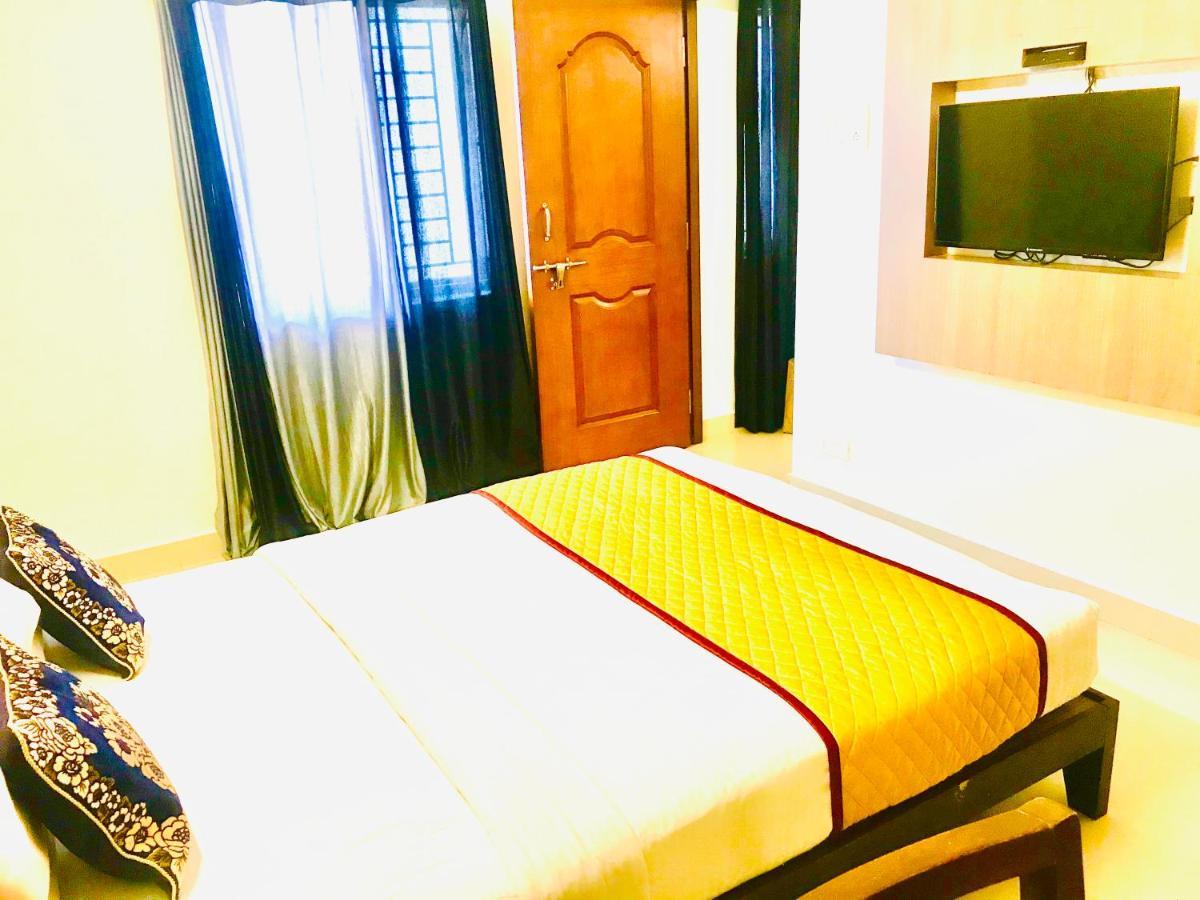 Hotel Half Moon Chennai Extérieur photo
