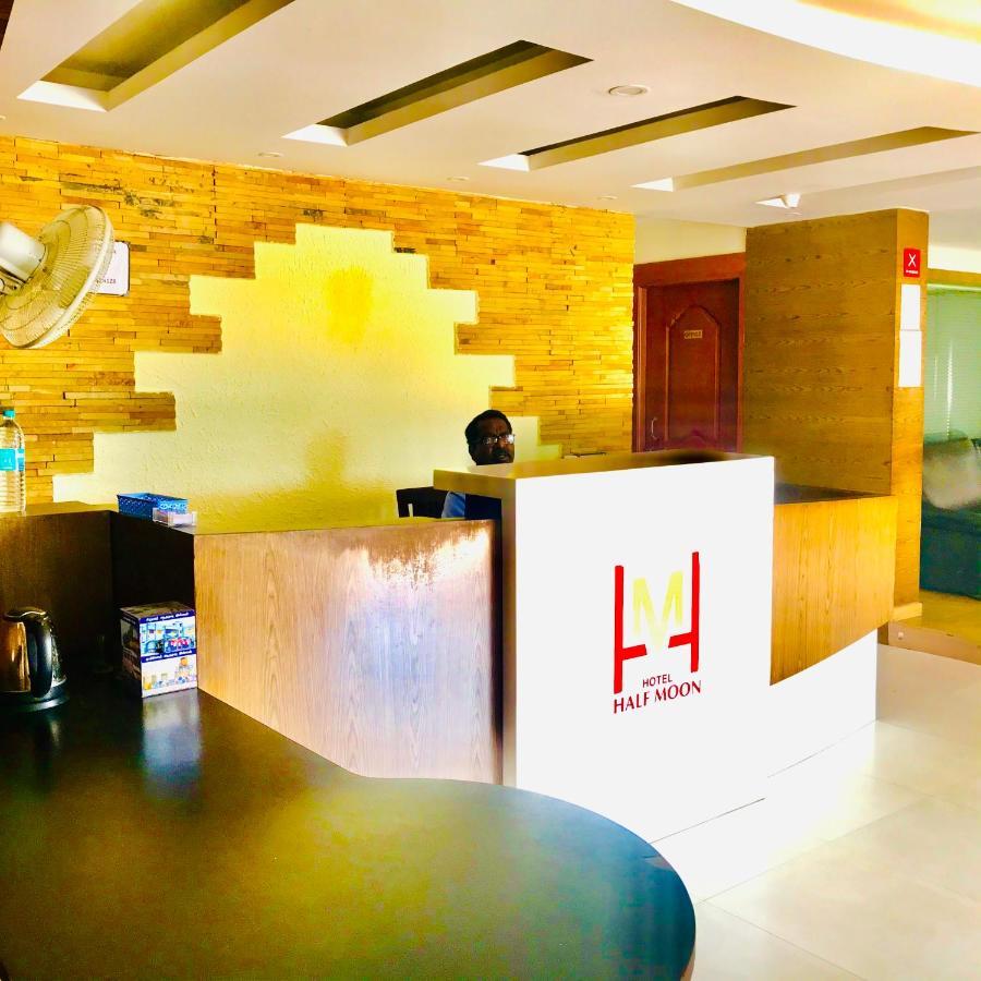 Hotel Half Moon Chennai Extérieur photo